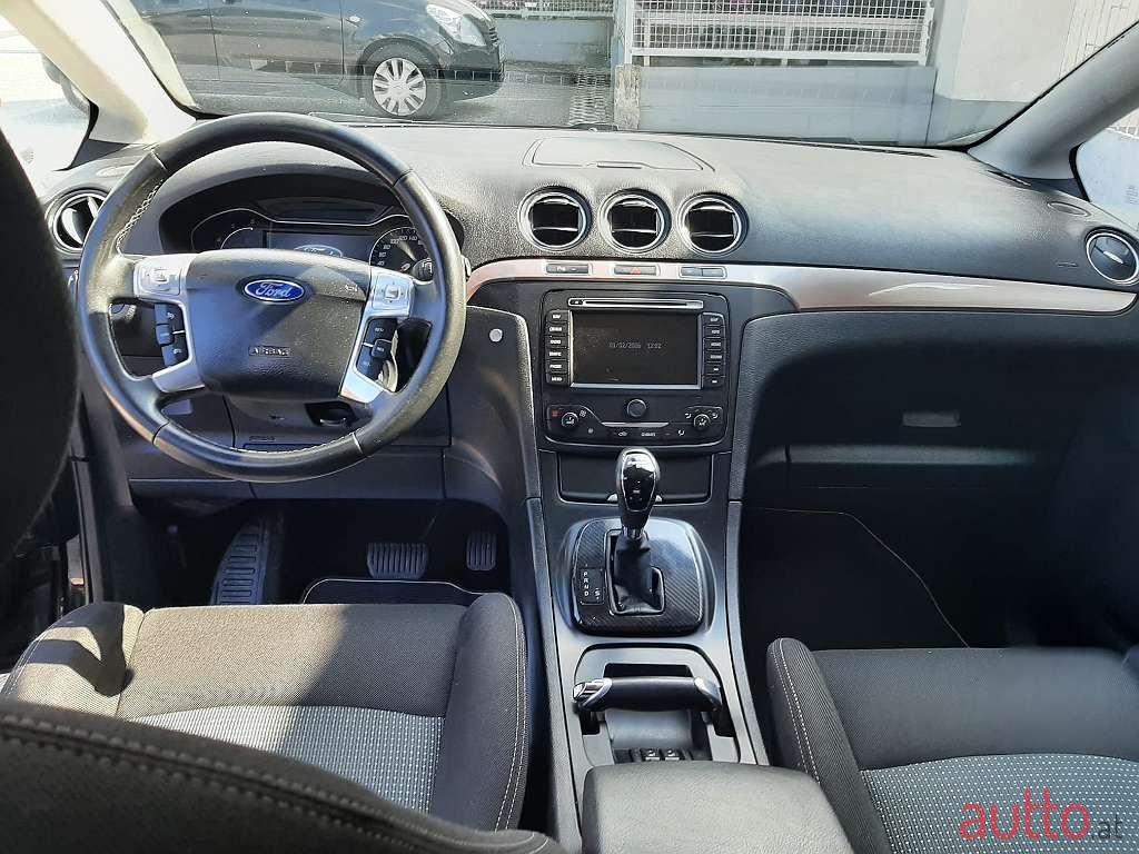 2014' Ford S-Max photo #6