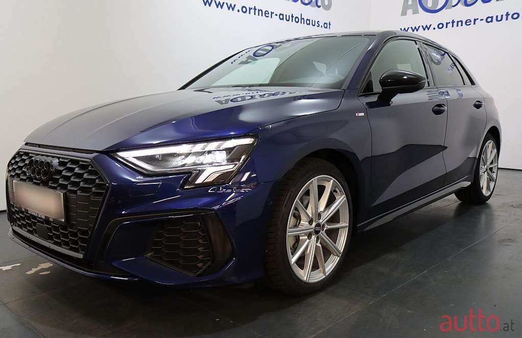 2022' Audi A3 photo #2