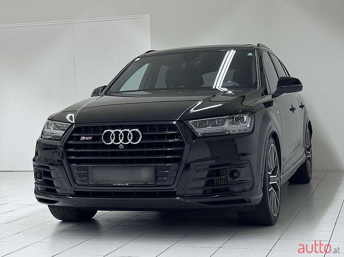 2018' Audi Q7 photo #3