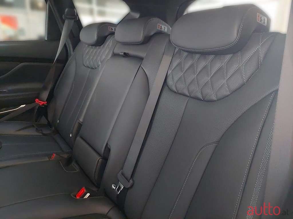 2023' Hyundai Santa Fe photo #3