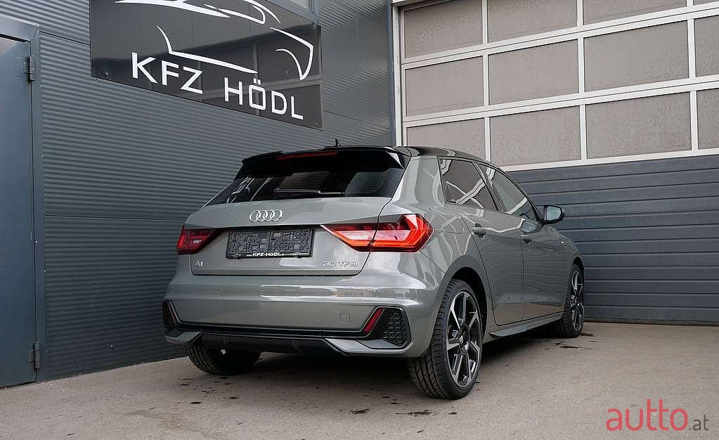 2018' Audi A1 photo #1