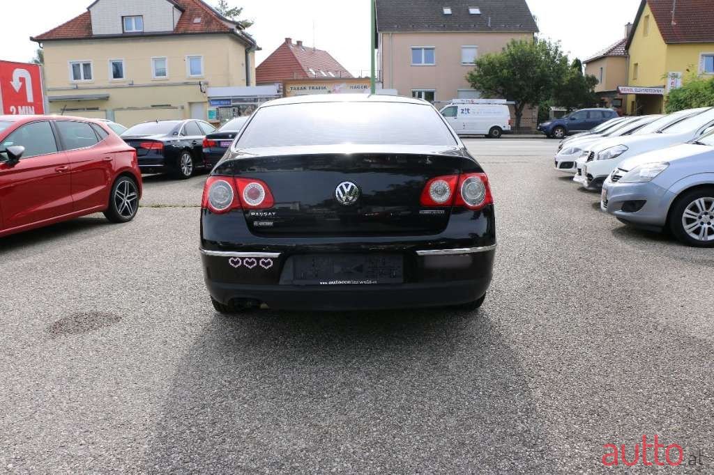 2008' Volkswagen Passat photo #6