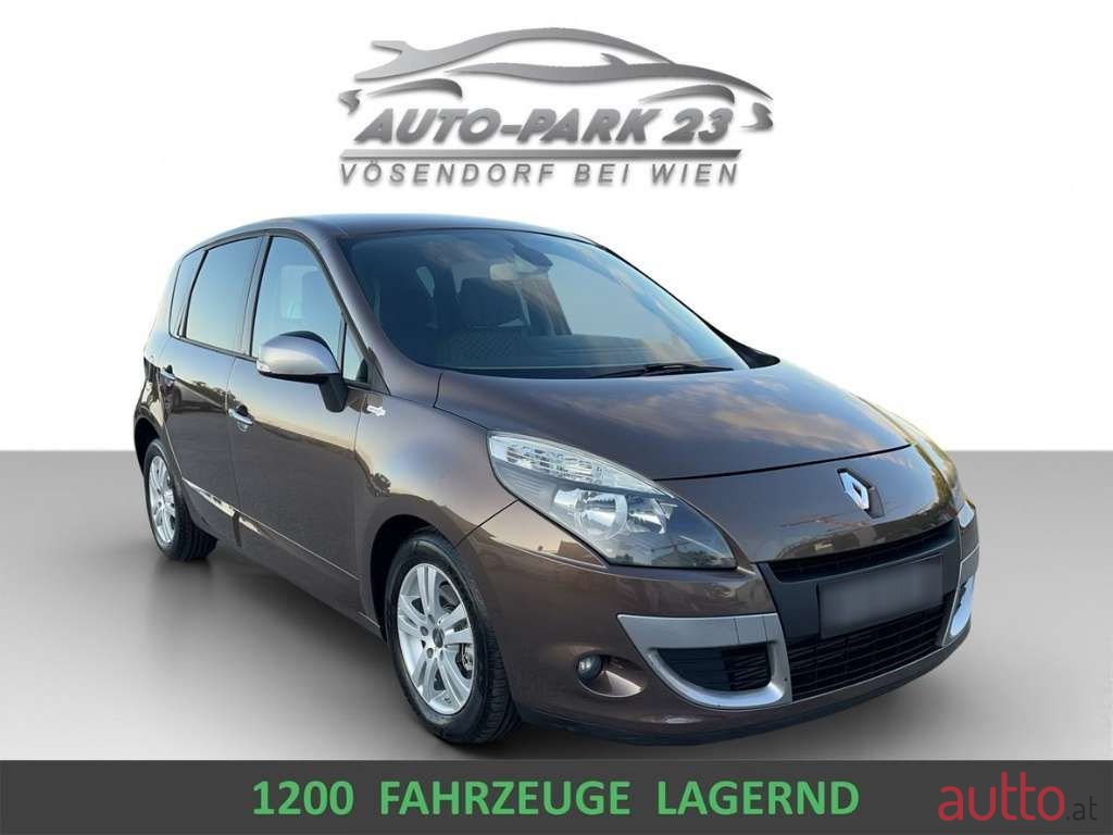 2010' Renault Scenic photo #3