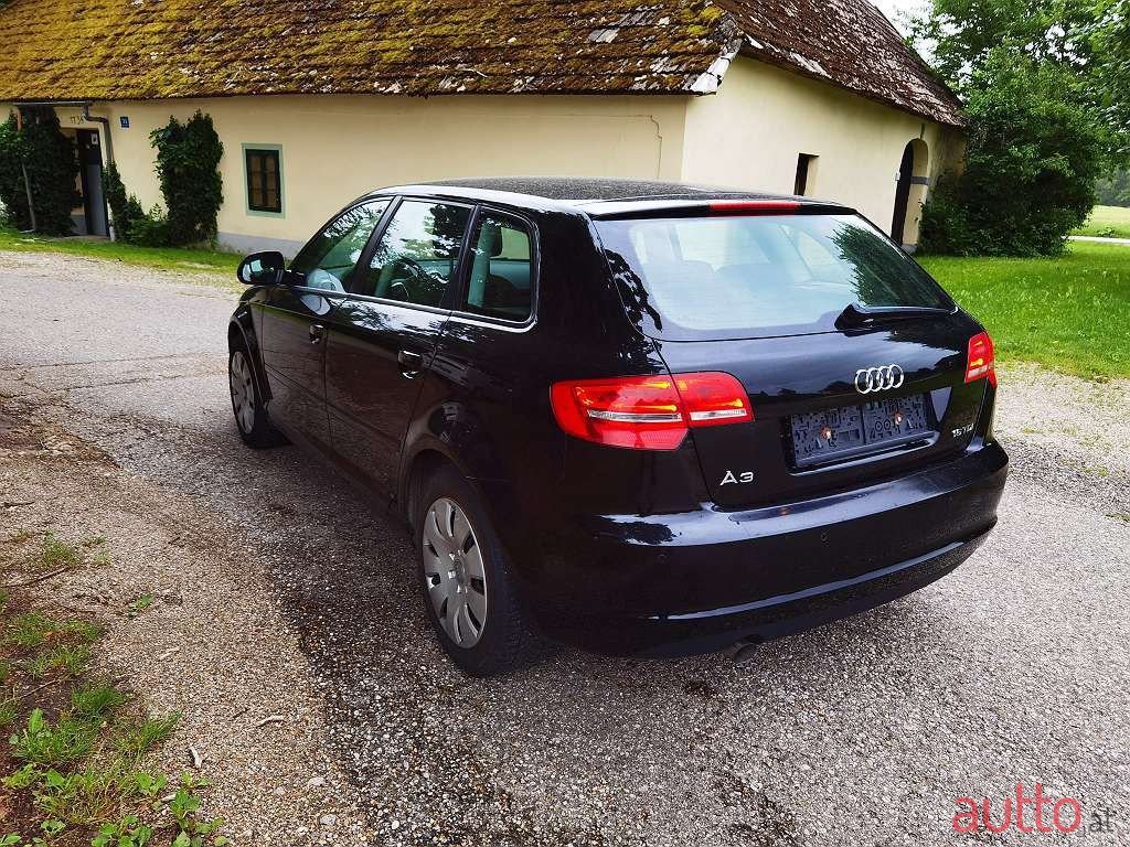 2010' Audi A3 photo #3