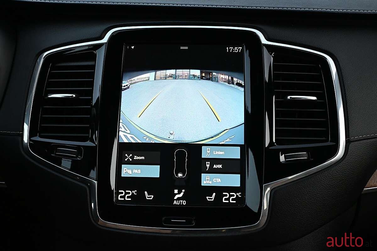 2019' Volvo XC90 photo #6