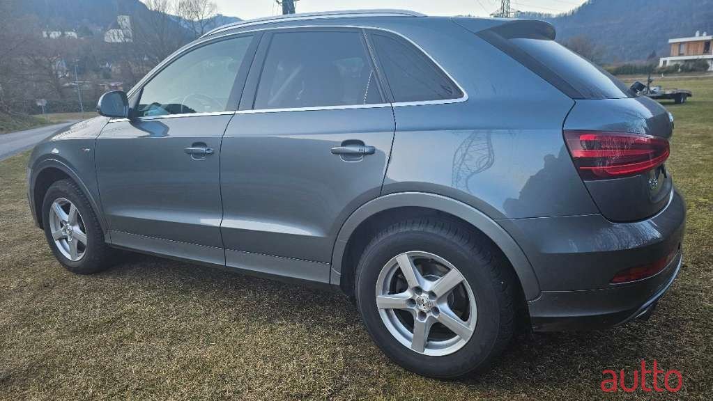 2012' Audi Q3 photo #5