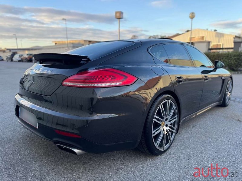 2013' Porsche Panamera photo #6