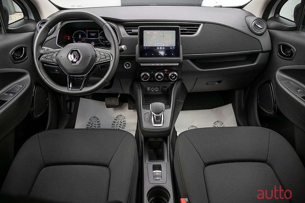 2020' Renault Zoe photo #5