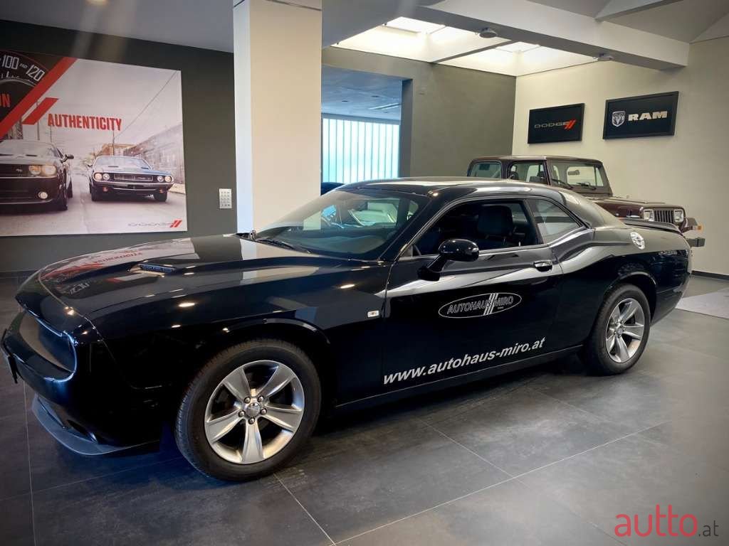 2022' Dodge Challenger photo #2