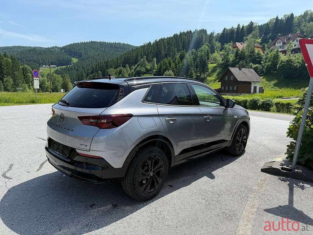 2024' Opel Grandland photo #5