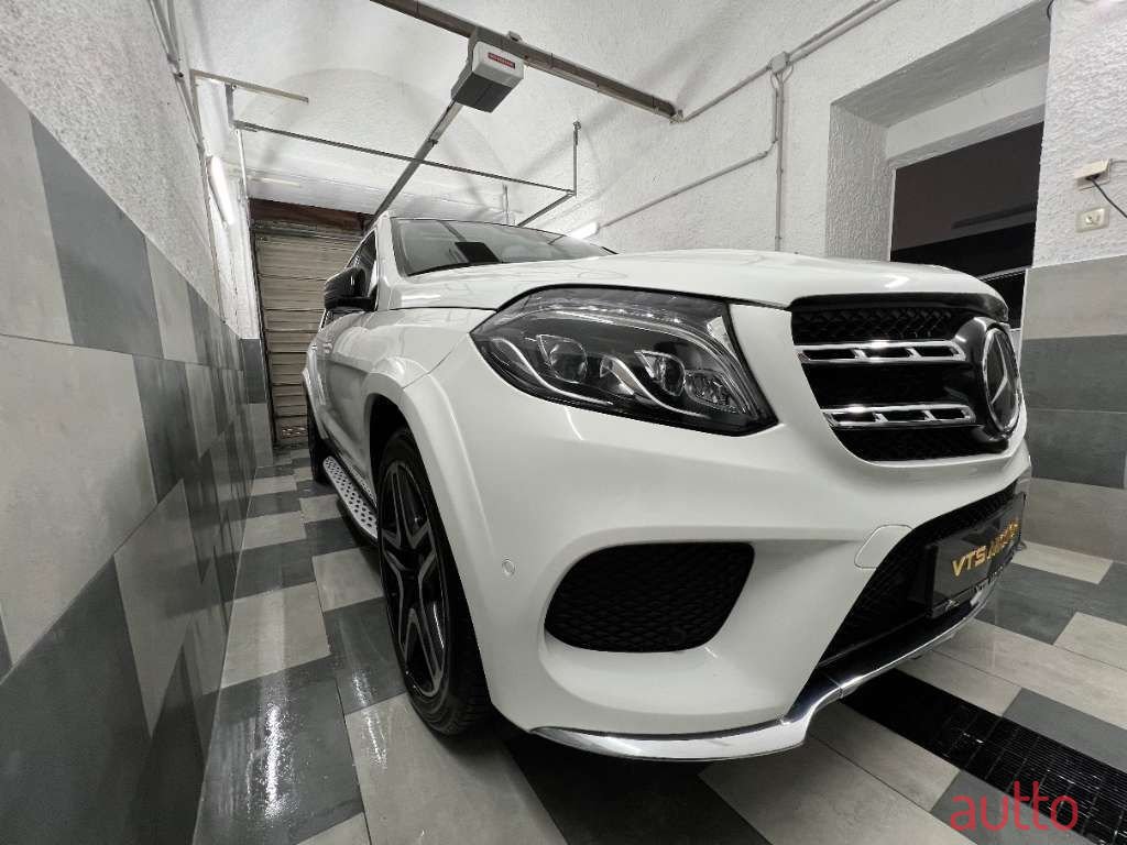 2019' Mercedes-Benz Gl-Klasse photo #4