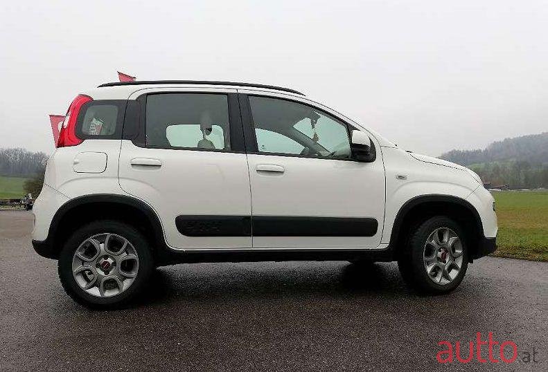 2014' Fiat Panda photo #1