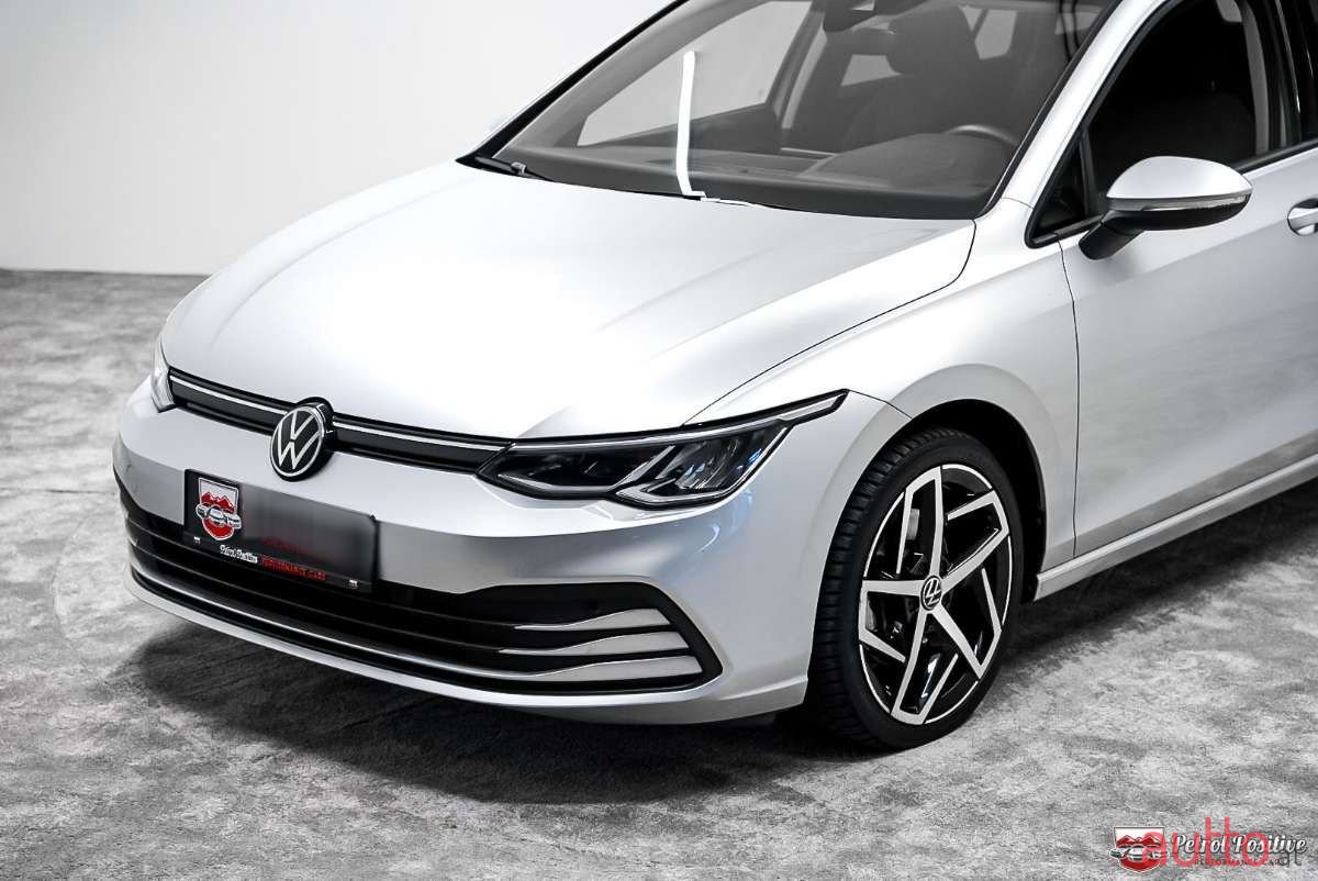 2023' Volkswagen Golf photo #4