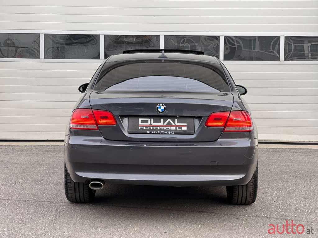 2009' BMW 3Er-Reihe photo #6