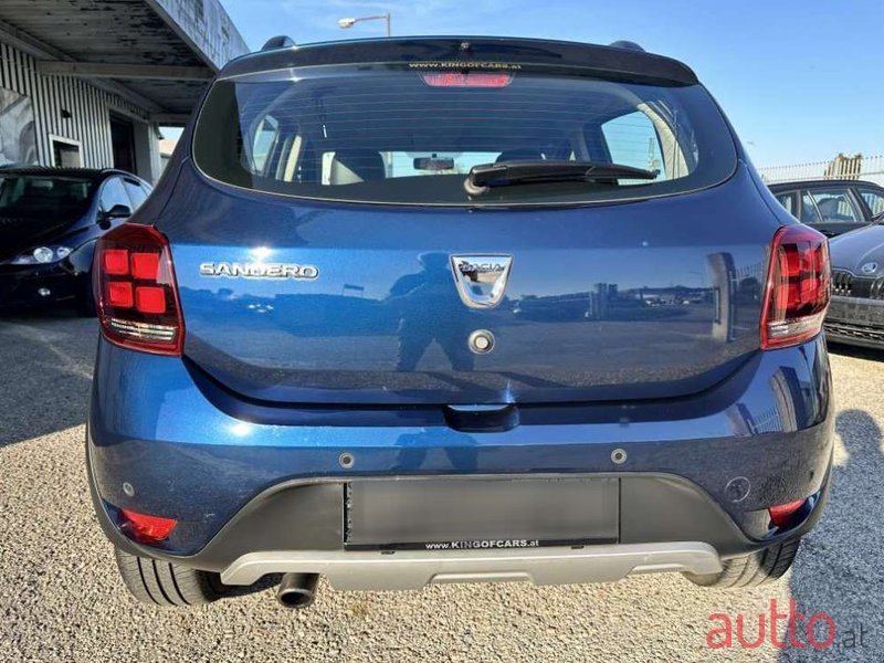 2017' Dacia Sandero photo #3