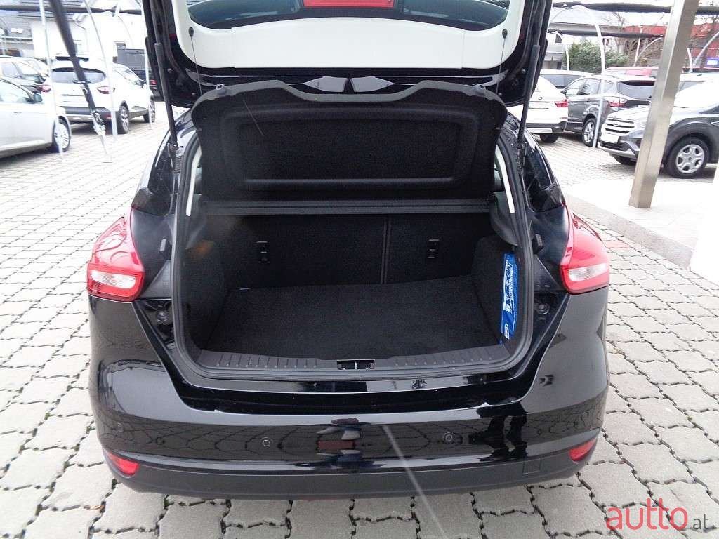 2018' Ford Focus photo #3