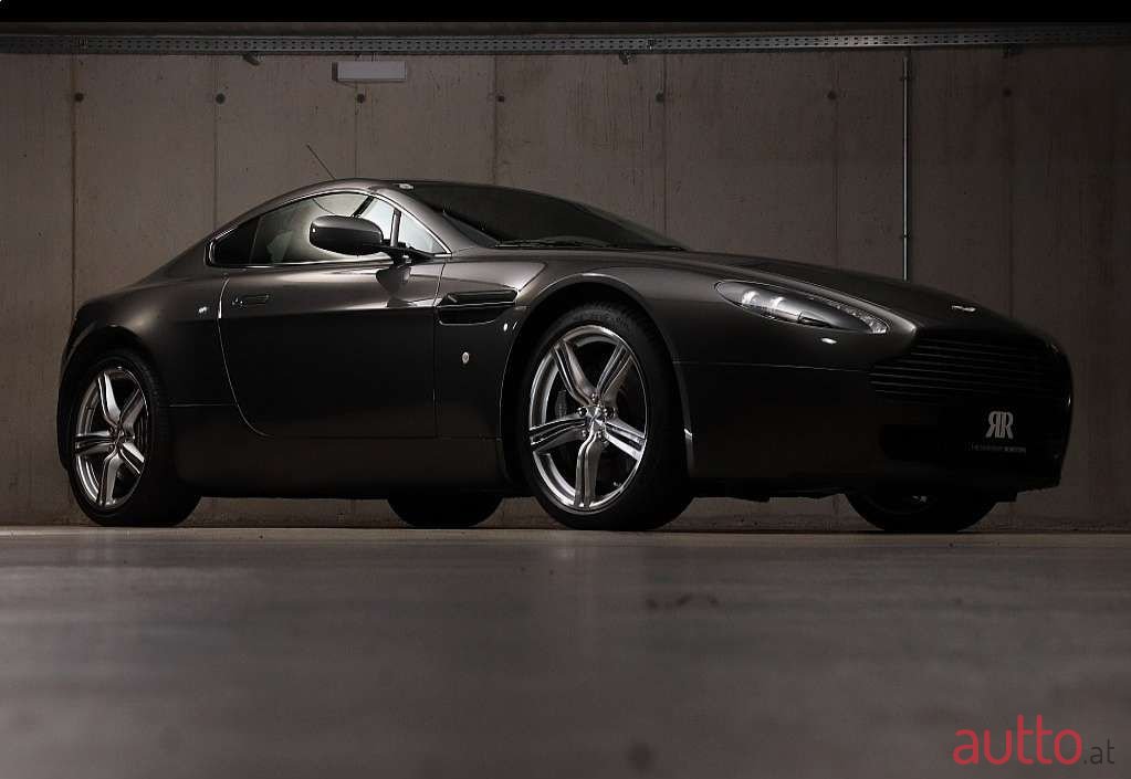 2006' Aston Martin V8 photo #2
