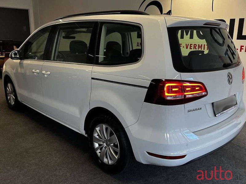 2020' Volkswagen Sharan photo #6