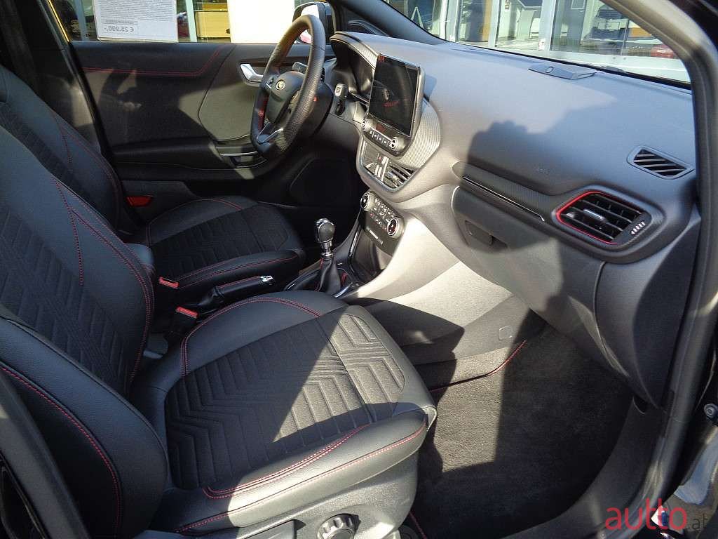 2022' Ford Puma photo #6