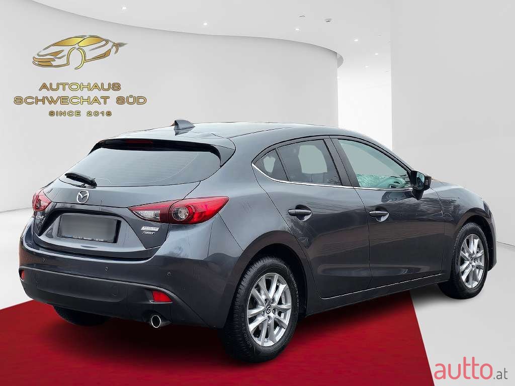 2015' Mazda Mazda3 photo #2