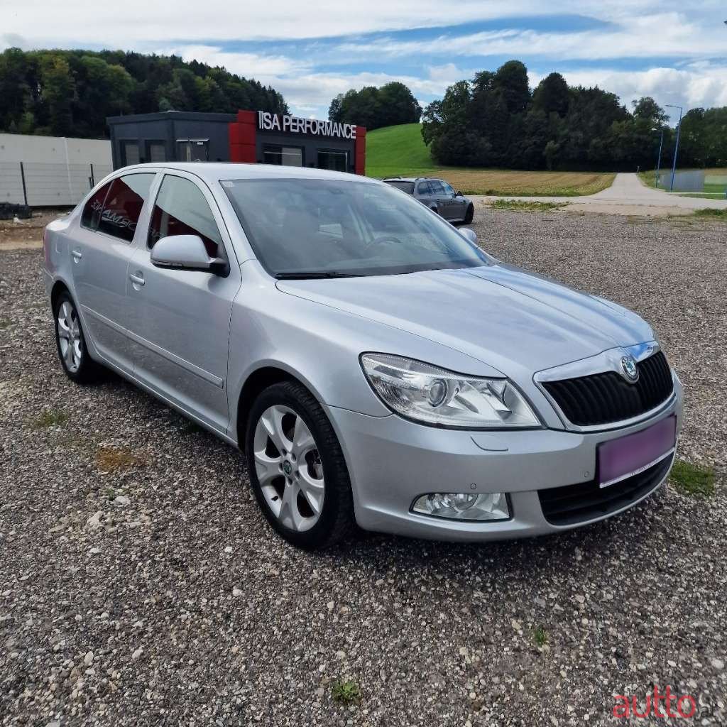2011' Skoda Octavia photo #3