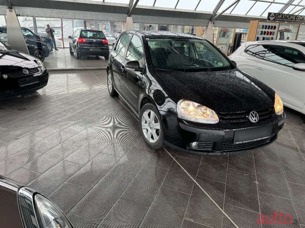 2006' Volkswagen Golf photo #3