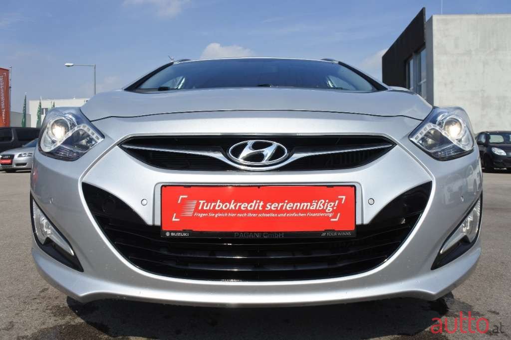 2013' Hyundai i40 photo #3