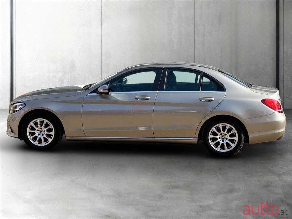 2020' Mercedes-Benz C-Klasse photo #2