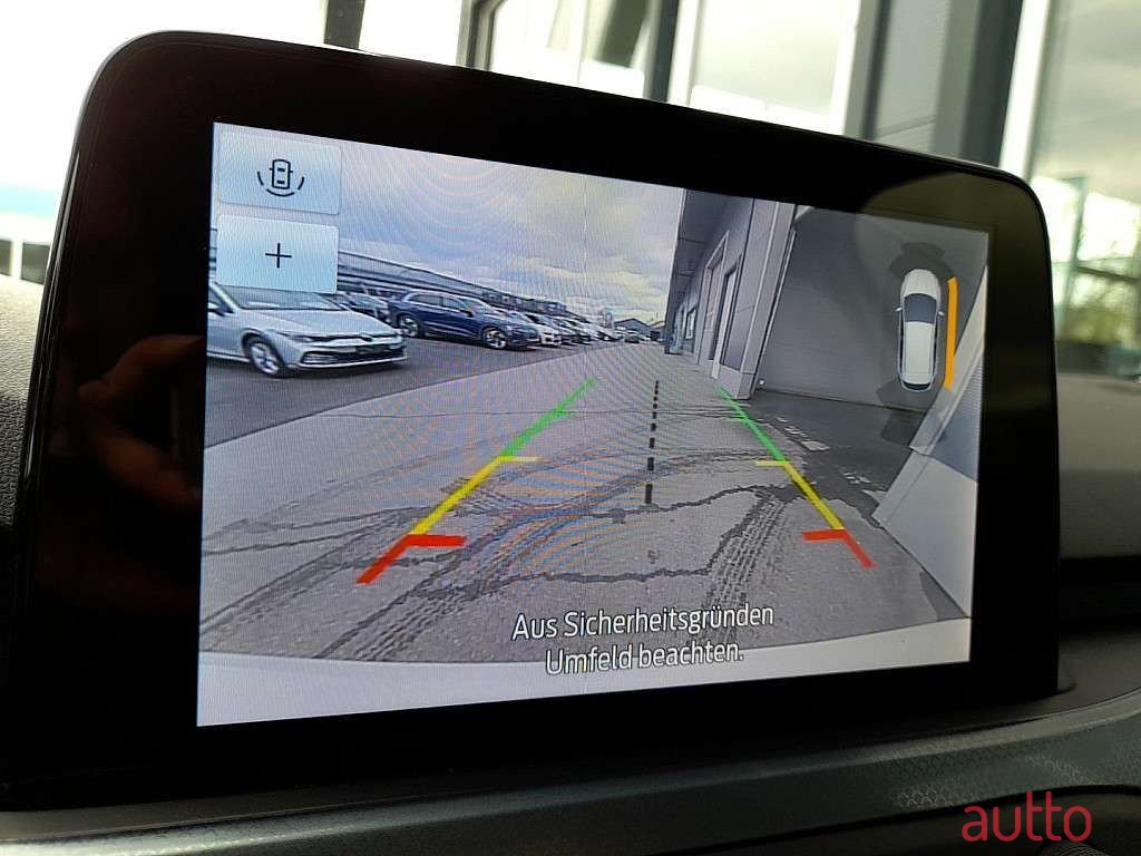 2020' Ford Focus photo #4