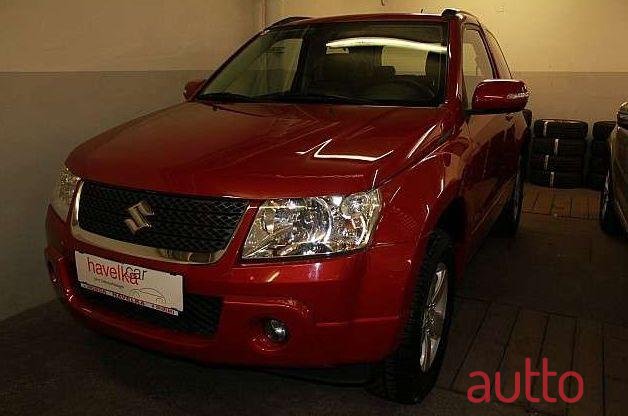 2012' Suzuki Vitara photo #3