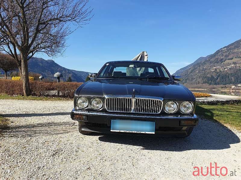 1989' Jaguar XJ photo #3