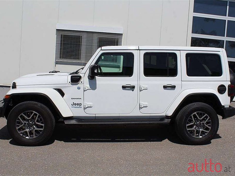 2021' Jeep Wrangler photo #4