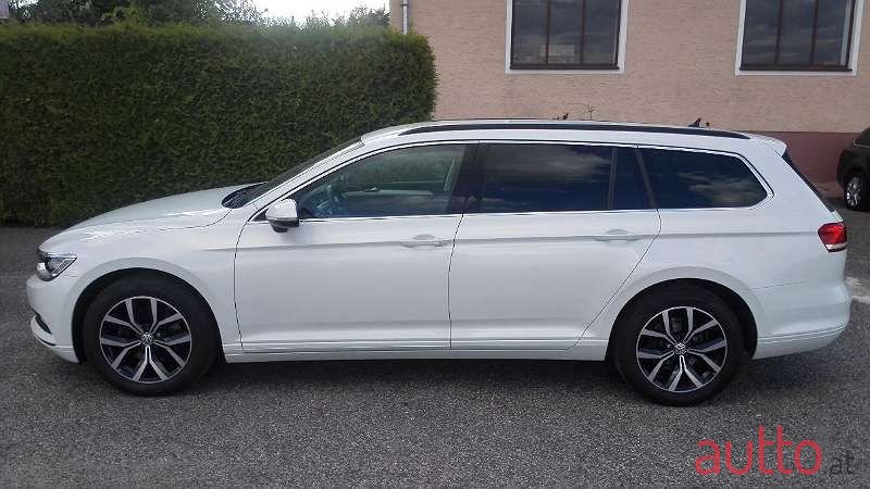 2019' Volkswagen Passat photo #4