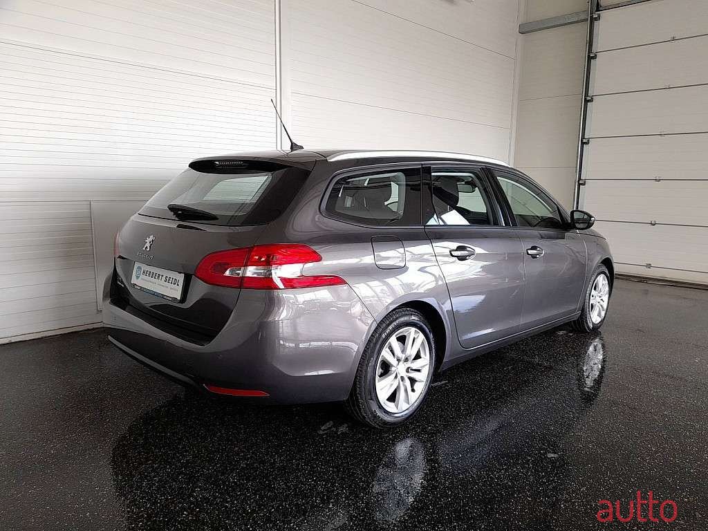 2018' Peugeot 308 photo #1