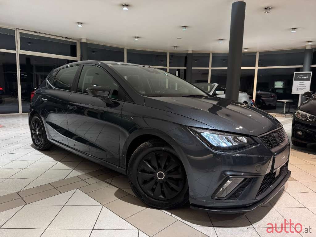 2022' SEAT Ibiza photo #1