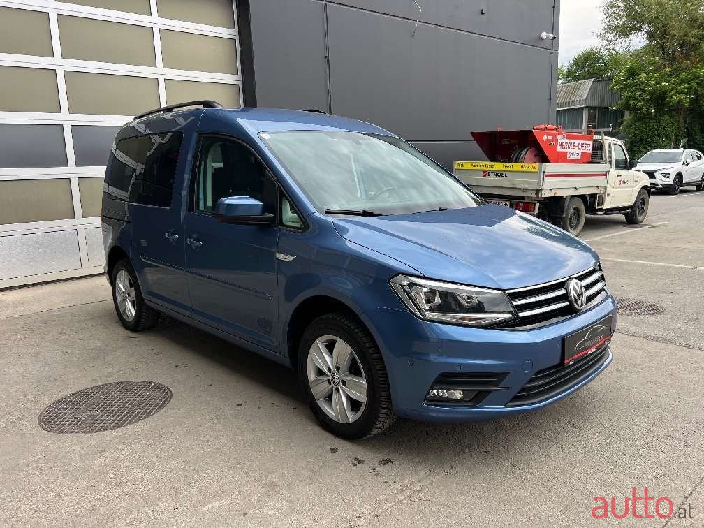 2017' Volkswagen Caddy photo #3