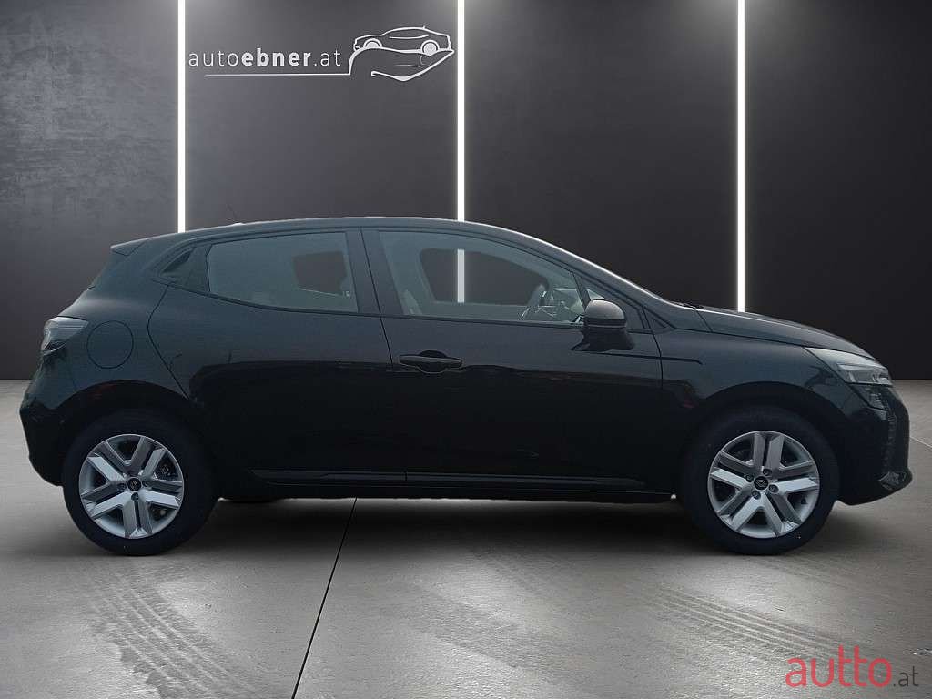 2024' Renault Clio photo #4