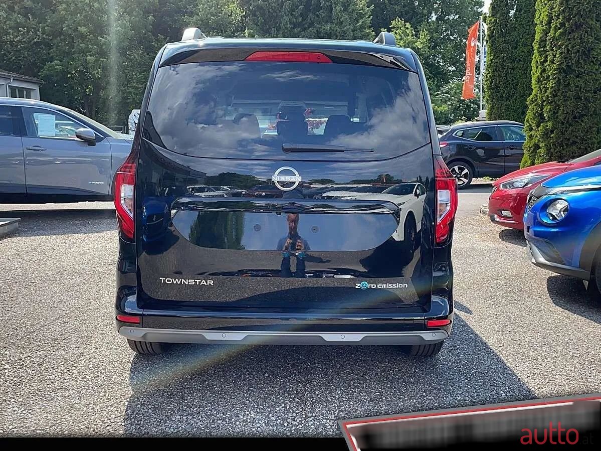 2024' Nissan Townstar photo #6