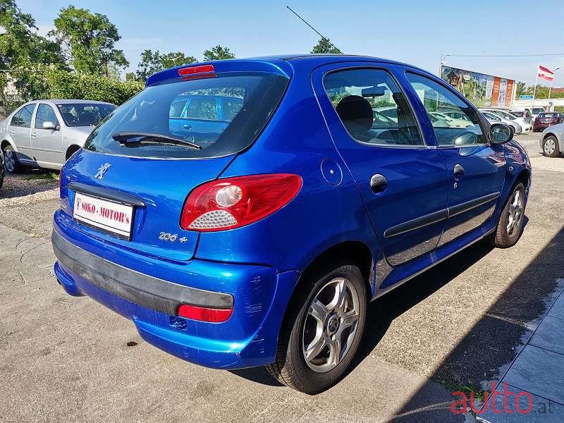 2010' Peugeot 206 photo #6