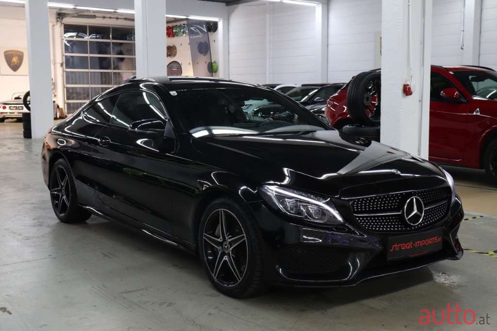 2017' Mercedes-Benz C-Klasse photo #1