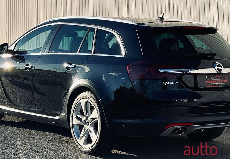 2015' Opel Insignia photo #3