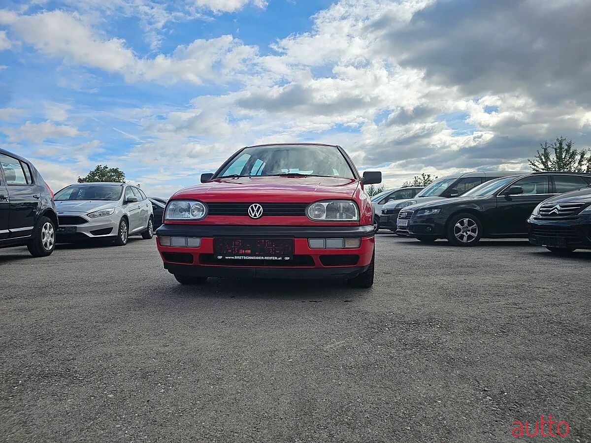1996' Volkswagen Golf photo #1