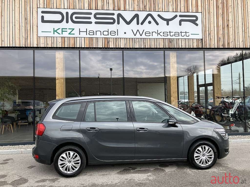 2014' Citroen C4 Picasso photo #6