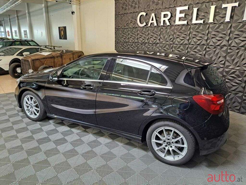 2017' Mercedes-Benz A-Klasse photo #5