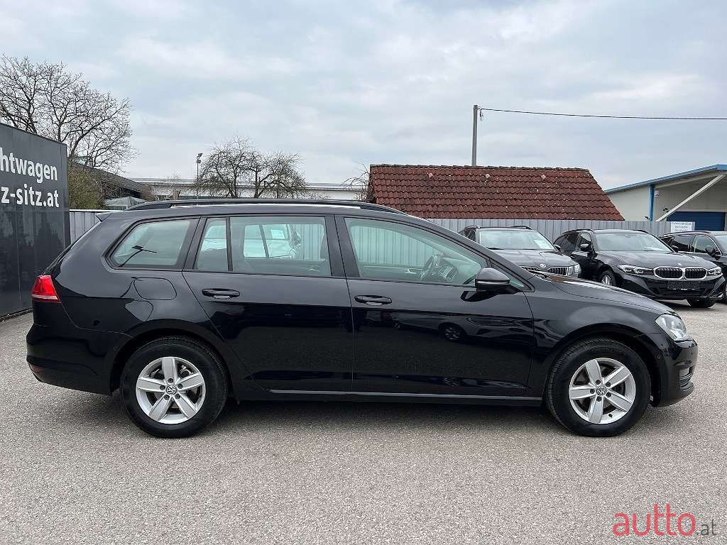 2014' Volkswagen Golf photo #2