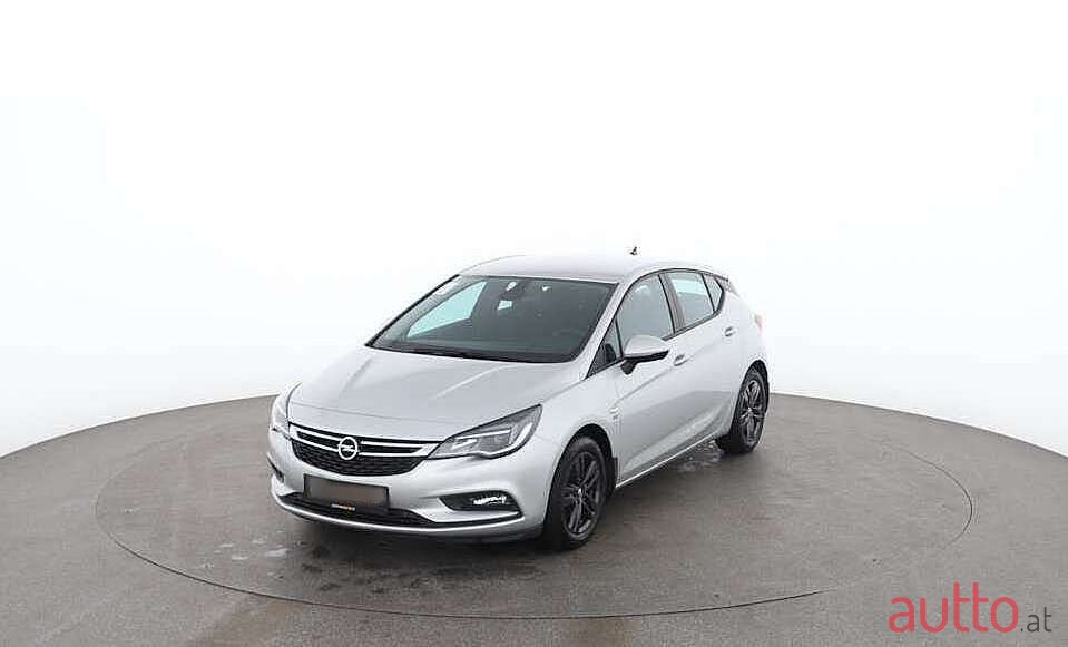 2019' Opel Astra photo #1