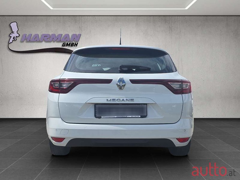 2019' Renault Megane photo #5