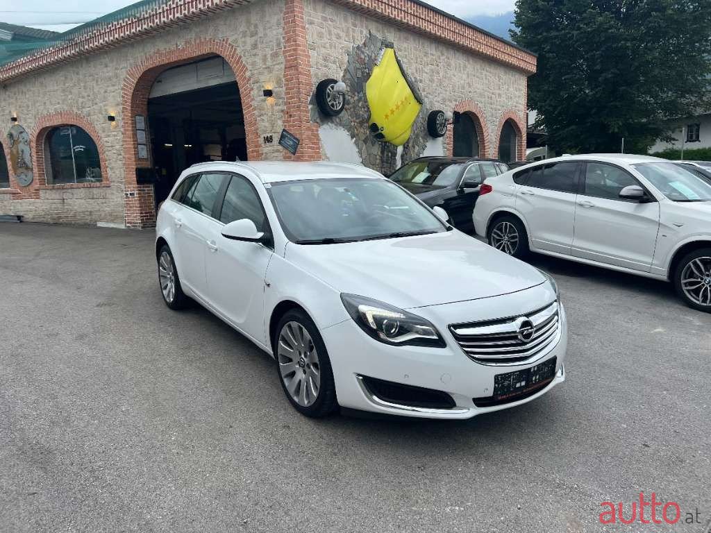 2014' Opel Insignia photo #6