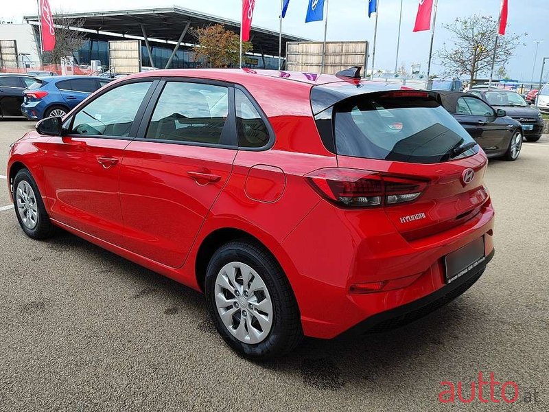 2024' Hyundai i30 photo #6