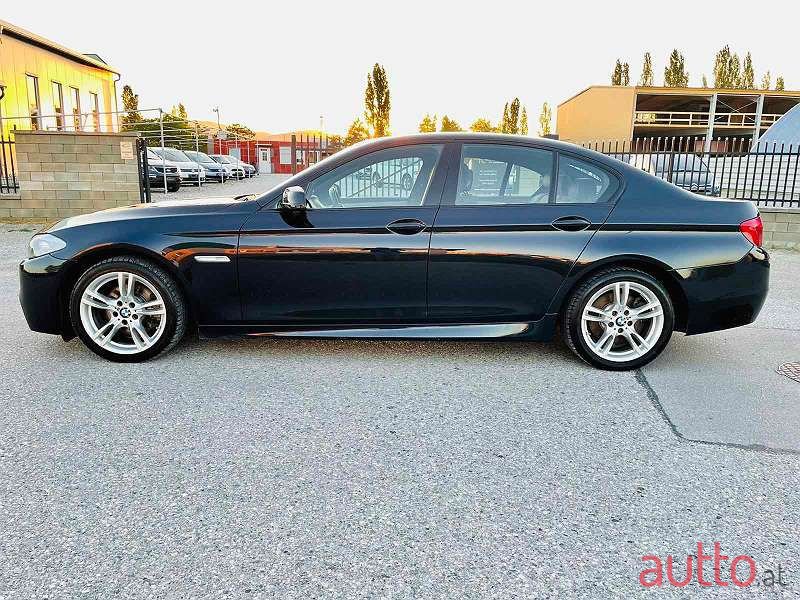 2011' BMW 5Er-Reihe photo #5